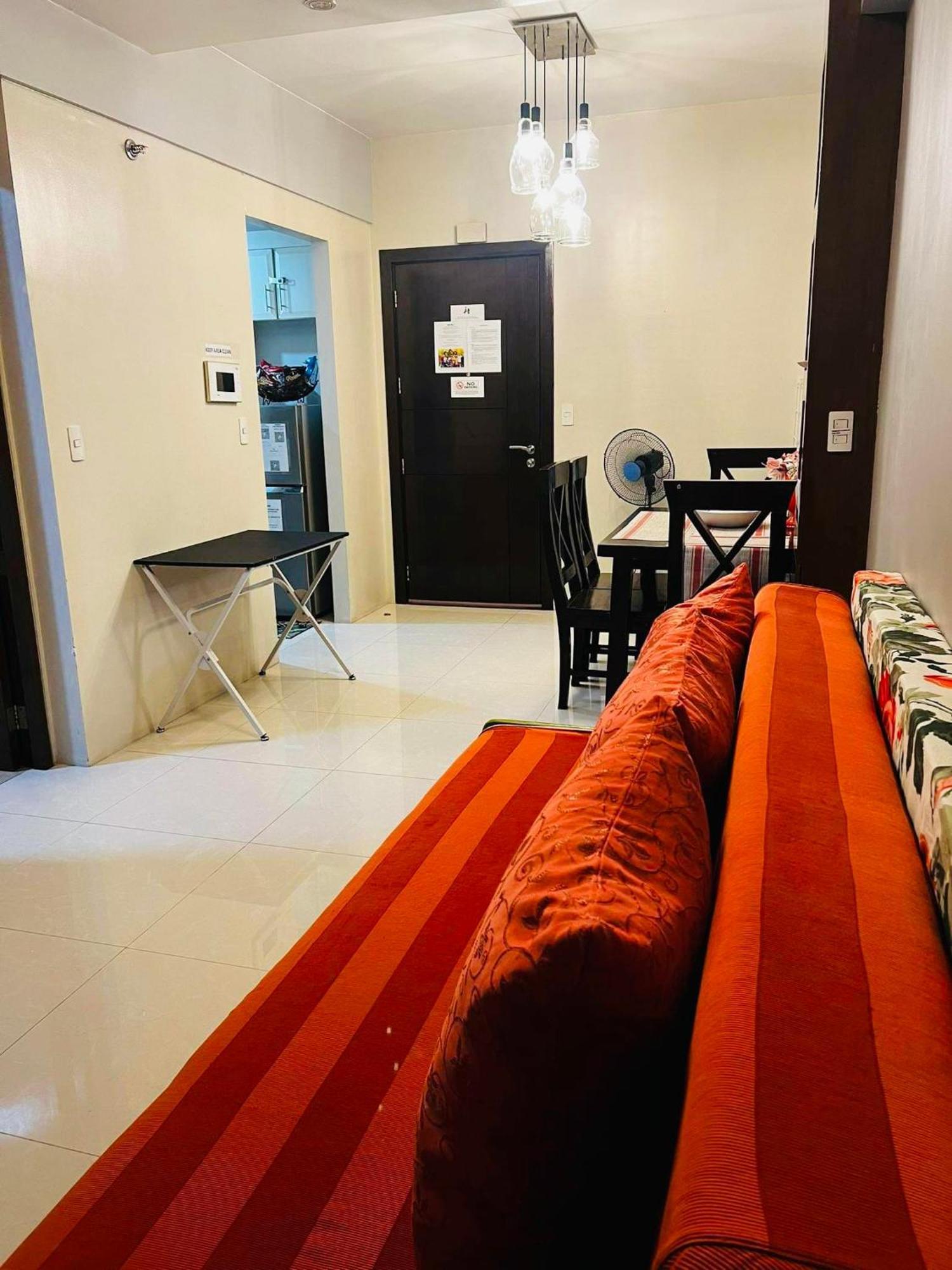 One Palm Tree Villas Condominium - Studio 10O With Balcony - Across Terminal 3 Airport Манила Экстерьер фото